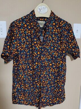 💛2 for $20💛 Bundle and save Floral Short-Sleeve Shirt - Orange & Teal Flowers